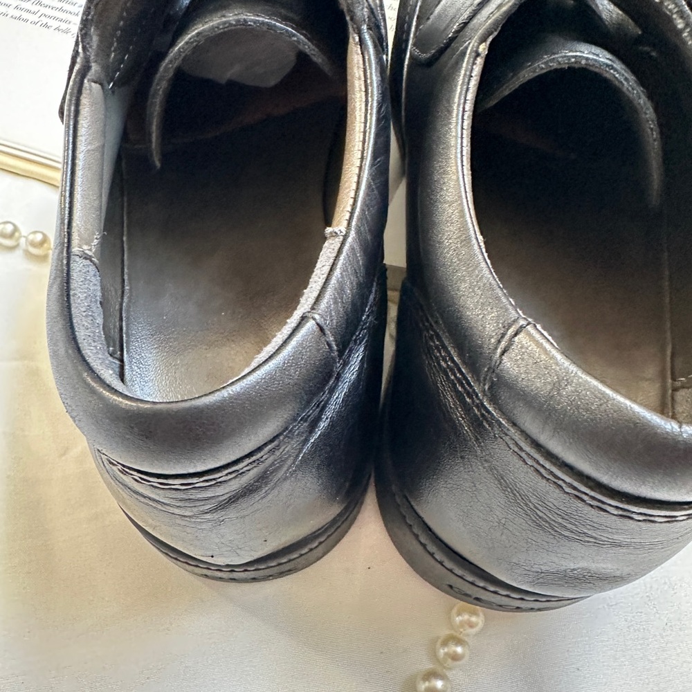 Geox Women's Black Leather Loafers - Picture 13 of 14